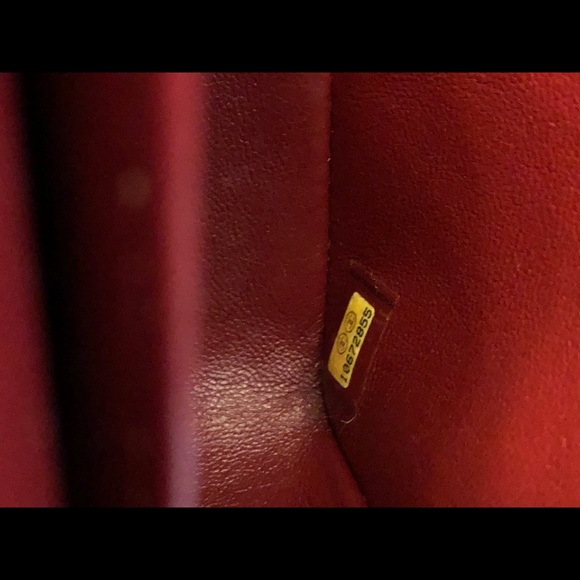 💯Authentic CHANEL Dark Red Cavier Medium Flap - Picture 5 of 9